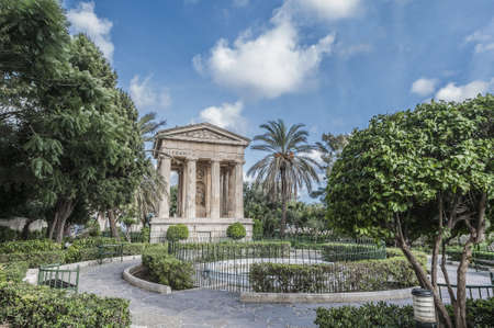 First Baronet Sir Alexander John Ball monument at Lower Baracca Gardens in Valletta, Maltaのeditorial素材