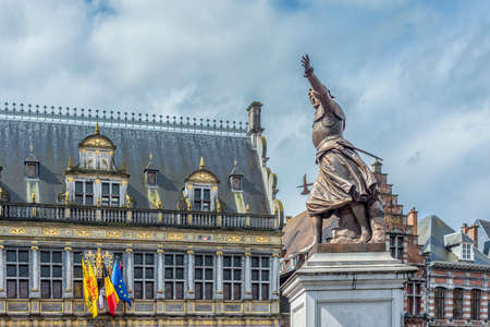 Monument on Grand Place honoring Marie-Christine de Lalaing, who defended Tournai against the Duke of Parma, Alessandro Farnese in 1581 in Tournai, Belgium.のeditorial素材