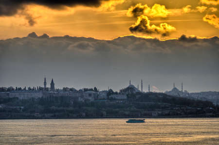 Sunset on Istanbul skyline as seen from Uskudarの写真素材