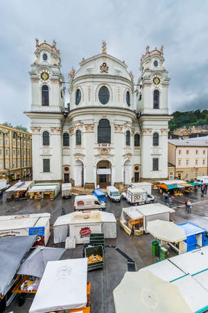 SALZBURG, AUSTRIA - JULY 31, 2014: University Church (Kollegienkirche) located in Salzburg, Austriaのeditorial素材