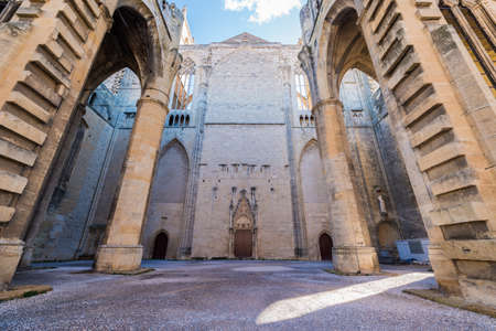 Saint Just et Saint Pasteur Cathedral in Narbonne, Languedoc-Roussillon-Midi-Pyrenees, Franceのeditorial素材