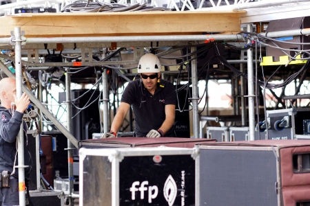 on 8 June ,the city of Samara,the rock - festival "Rock nad volgoi 2013", mounting and adjustment of the equipment before the performance of rock groups.のeditorial素材