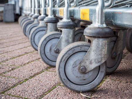 Shopping trolley wheels