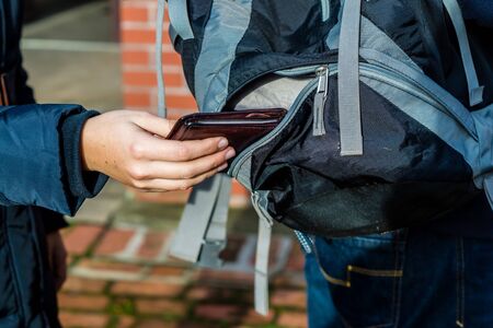 Tourist stolen purse in the City