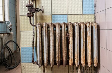 Old radiator in the roomの写真素材
