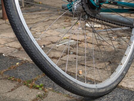 Rim with eight
