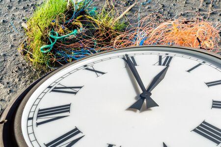 Plastic garbage Ocean clock