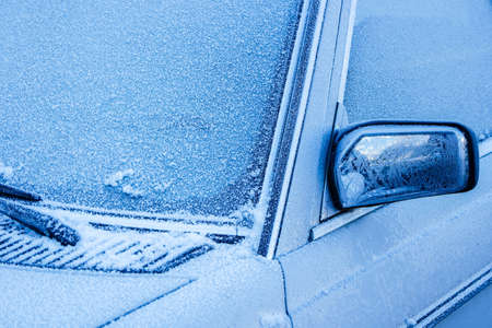 frozen car window in winterの写真素材