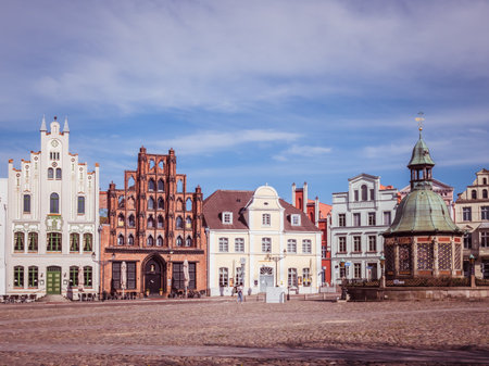 Houses in the old town of Wismarのeditorial素材