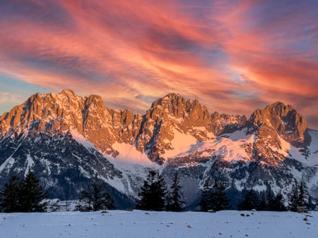Alpenglow at the Wilder Kaiser Astbergsee, Going, Tyrol, Austria in the Morningの写真素材