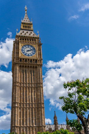 big ben clock tower london uk vertical travel guideの写真素材