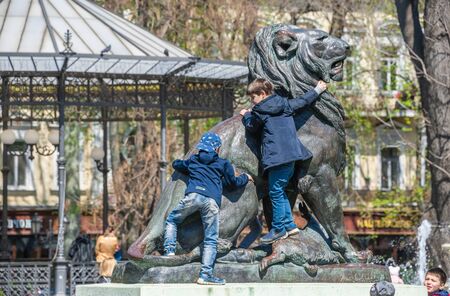 Odessa, Ukraine - 04.20.2019. Springtime in the City garden, the historic center of Odessa, Ukraineのeditorial素材