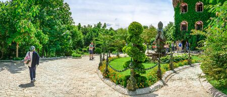 Ravadinovo, Bulgaria  07.11.2019.  Square with a fountain in the castle of Ravadinovo Park, Bulgaria, on a sunny summer dayのeditorial素材