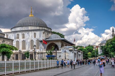 Istambul, Turkey â 07.12.2019. Tomb of Sultan Ahmet on a cloudy summer day, Istanbul, Turkeyのeditorial素材