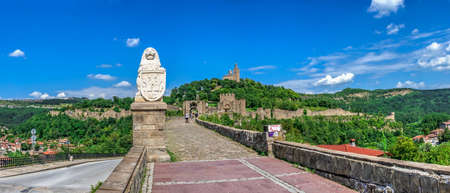 Entrance to the Tsarevets fortress with the Patriarchal Cathedral of the Holy Ascension of God in Veliko Tarnovo, Bulgaria. Big size panoramic view on a sunny summer dayのeditorial素材