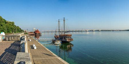 Dnipro, Ukraine 07.18.2020. Dnipro city embankment in Ukraine on a sunny summer morningのeditorial素材