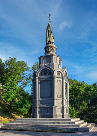 Kyiv, Ukraine 07.11. Monument to Prince Vladimir the Great on Vladimirskaya Gorka in Kyiv, Ukraine, on a sunny summer morningのeditorial素材