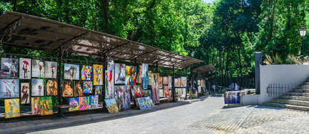 Kyiv, Ukraine 07.11. Alley of artists on the Andriyivskyy Descent in Kyiv, Ukraine, on a sunny summer dayのeditorial素材