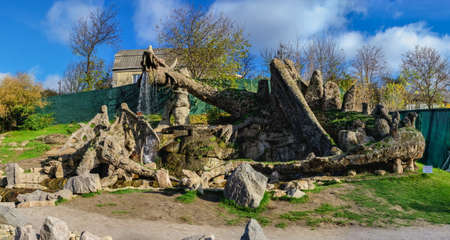 11/07/2020. Uman, Ukraine. Sculpture Dragons in the Fantasy park Nova Sofiyivka, Uman, Ukraine, on a sunny autumn dayのeditorial素材