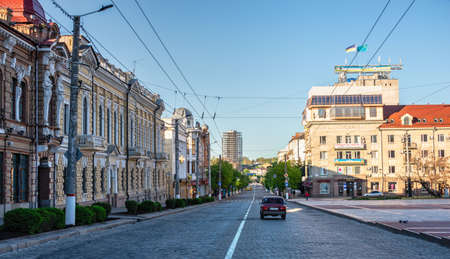 09/05/2021. Kropyvnytskyi, Ukraine. Streets and historical building of Kropyvnytskyi, Ukraine, on a sunny spring morningのeditorial素材