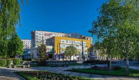 09/05/2021. Kropyvnytskyi, Ukraine. Streets and historical building of Kropyvnytskyi, Ukraine, on a sunny spring morningのeditorial素材