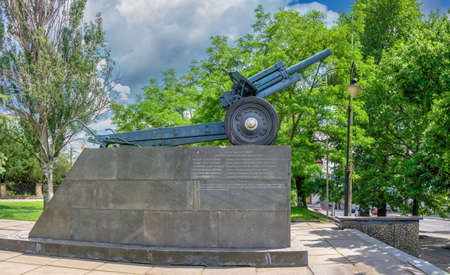 Kherson, Ukraine 12.09.2021. Soldiers-Liberators in the center of Kherson, Ukraine, on a sunny summer dayのeditorial素材