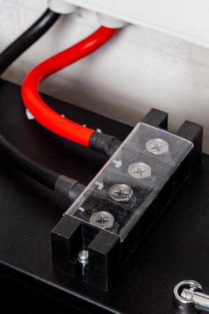 Back up energy lithium ion battery connection