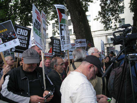 London UK - 05 June, 2018: People in the street at Free Palestine â Stop the Killing â Stop Arming Israel Event as editorialのeditorial素材