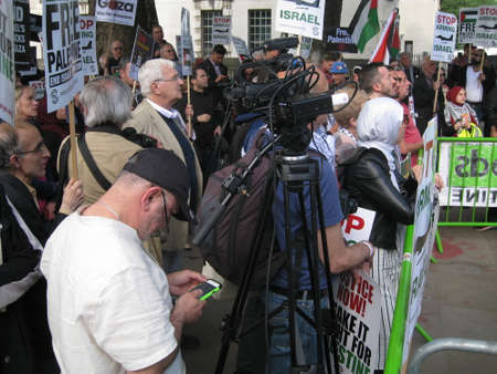 London UK - 05 June, 2018: People in the street at Free Palestine â Stop the Killing â Stop Arming Israel Event as editorialのeditorial素材