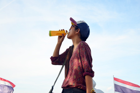 Women drinking at public park in Nonthaburi Thailandの写真素材