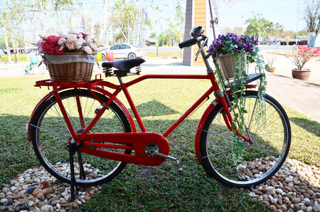 Flower basket on Red Bicycleのeditorial素材