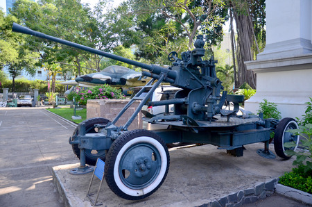 Ancient antiaircraft fire for show at front of Ho Chi Minh City Museum on January 22, 2016 in Ho Chi Minh, Vietnamのeditorial素材