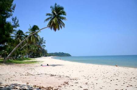 People relax and playing at Thung Wua Laen Beach in Chumphon, Thailandの写真素材
