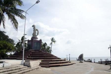 Sculpture of dolphins on the waves monument in Laem Thaen Cape for travelers people visit and take photo at Bang Saen Beachon January 2, 2017 in Chonburi, Thailandのeditorial素材