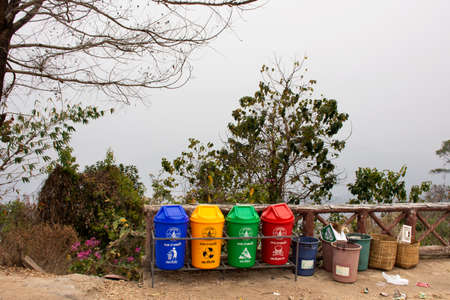 Public bin trash for thai people and foreign travelers dropping garbage and recyclable waste at Pang Ma Pha Scenic Point on February 28, 2020 at Mae Hong Son, Thailandのeditorial素材