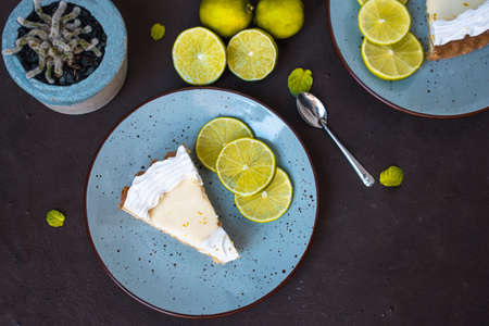 Lemon Pie On A Plate On Brown Backgroundの写真素材