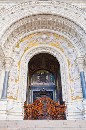 SAINT- PETERSBURG, RUSSIA - JULY, 2016: entrance to the Naval Cathedral of Saint Nicholas with beautiful decoration, Kronstadt, Saint-Petersburg, Russiaのeditorial素材