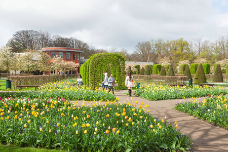 Keukenhof is the world's largest flower garden with 7 million flower bulbs on an area of 32 hectares. Keukenhof Garden, Lisse, Netherlands - April 08, 2014.のeditorial素材
