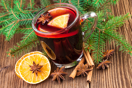 Mulled Wine with Christmas spicesの写真素材