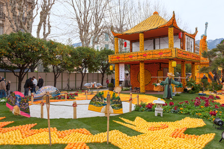 MENTON, FRANCE - FEBRUARY 27: Lemon Festival (Fete du Citron) on the French Riviera.The theme for 2013 was \\\"Around the World in 80 Days: Menton, the Secret Stop\\\". Thousands of lemons and oranges are used to build huge citrus constructions. Menton, Fのeditorial素材