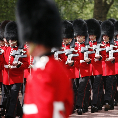 London, UK - June 16, 2012: Queen's Soldier at Queen's Birthday Parade. Queen's Birthday Parade take place to Celebrate Queen's Official Birthday in every June in London. 

のeditorial素材