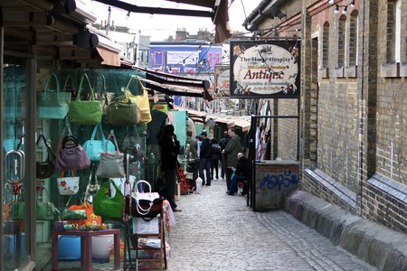 London, UK - April 17, 2006: The view of Camden Market, in Camden Town, also called Camden Lock. The Market is one of the most popular attraction in London attracting about 100,000 visitors each weekend.  
のeditorial素材