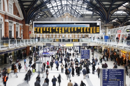 London, UK - December 12, 2011:  Inside view of Liverpool Street Station, located in City of London, since 1874, third busiest railway terminus after Waterloo and Victoria in UK, served over 55 million passenger between April 2010 and March 2011.のeditorial素材