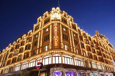 London, UK - December 8, 2012: Night View of Harrods, located in Brompton Road, with christmas decoration, crowds present. Harrods was opened at 1824 and now it is one of the most famous luxury store in London.
のeditorial素材