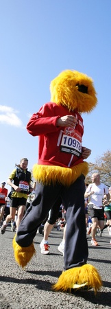 LONDON - APRIL 22: Participant in the London Marathon wearing funny costume on April, 22, 2012 in London, UK. London Marathon is next to New York, Berlin, Chicago and Boston to World Marathon Majors 
のeditorial素材