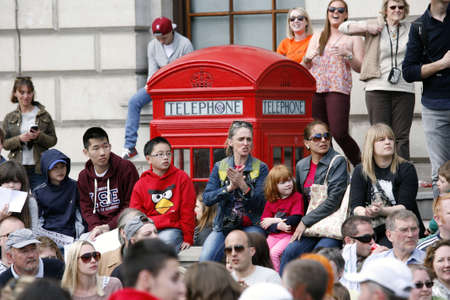 London, UK - April 21, 2013: Supporters watch and cheer thousands of marathon runners. The London Marathon is next to New York, Berlin, Chicago and Boston to the World Marathon Majors, the Champions League in the marathon
のeditorial素材