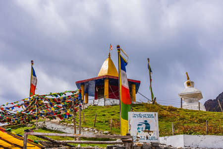 MARHI, HIMACHAL PRADESH, INDIA - OCTOBER, 2019: Hindu deity temple having orthohodox himachali architecture at Marhi near Rohtang pass, Himachal Pradesh, India.のeditorial素材