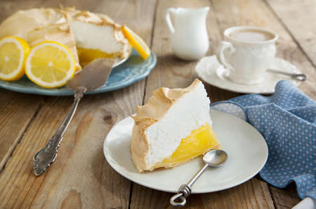 Lemon meringue pieの写真素材