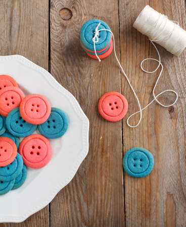 Vanilla button cookiesの写真素材