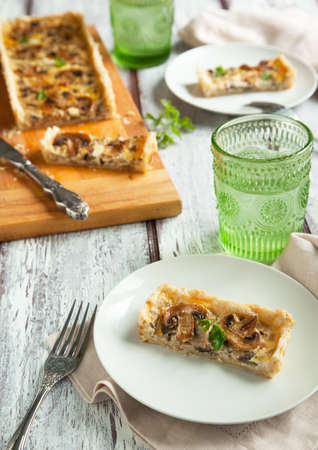 Mushroom and cheese tartの写真素材